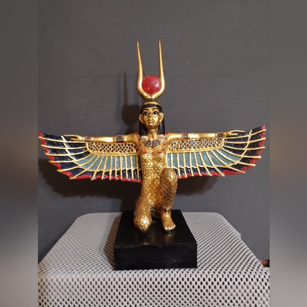 Ancient Egyptian Goddess of Motherhood Kneeling Isis With Open Wings Statue